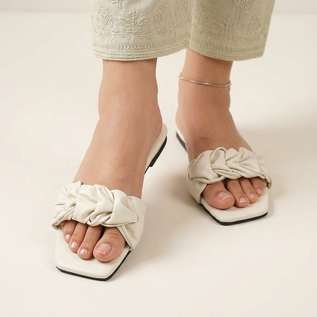 Elegant White Ruffled Flats for Women