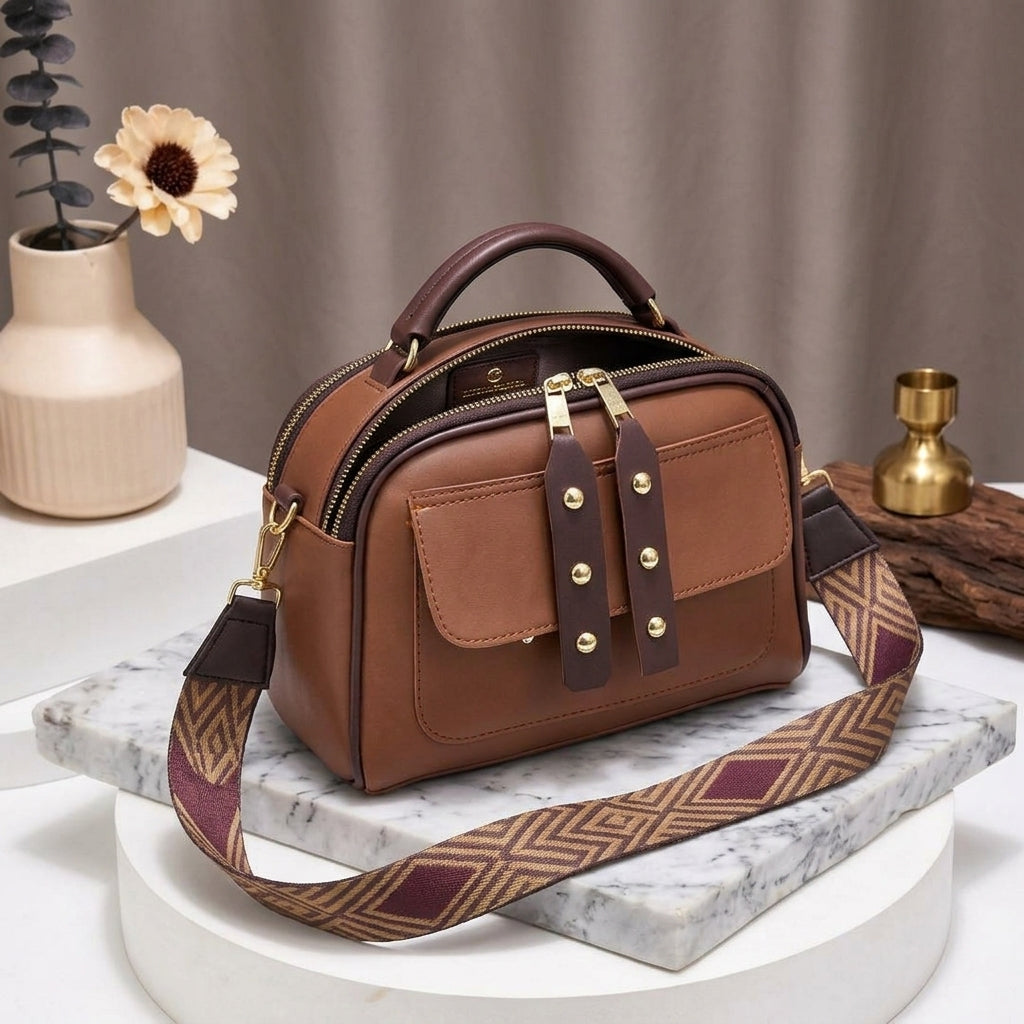 Women's Leather Plain Shoulder Bag – Brown